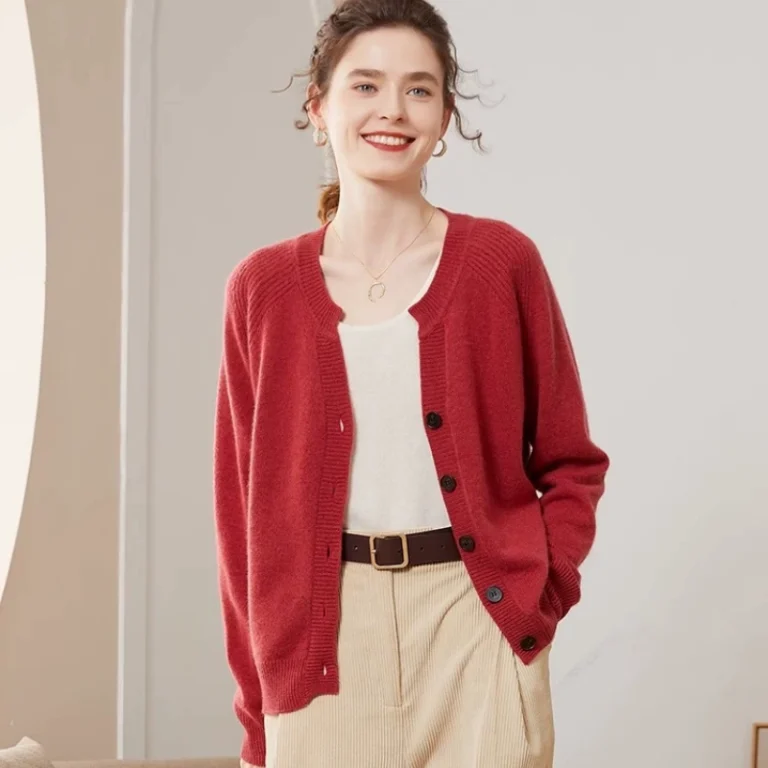 Women's sweater factory (3)