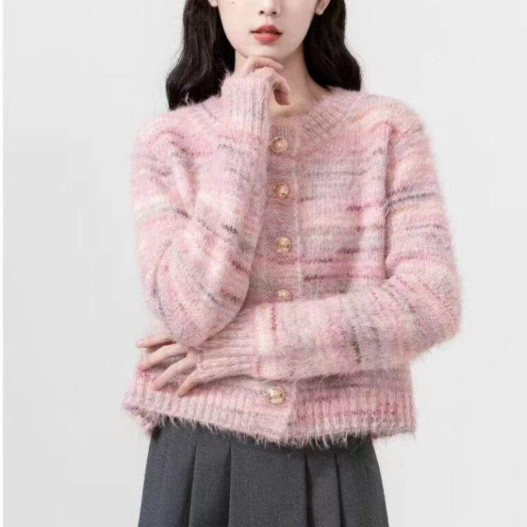 Women's sweater factory (3)