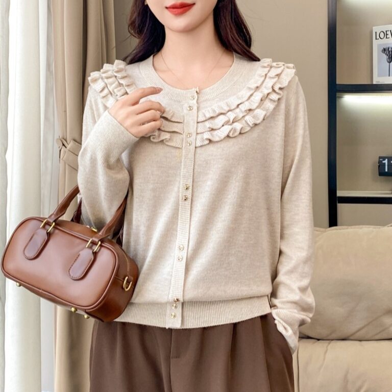 Wood Ear Side-Button Women's Sweater Manufacturer (3)